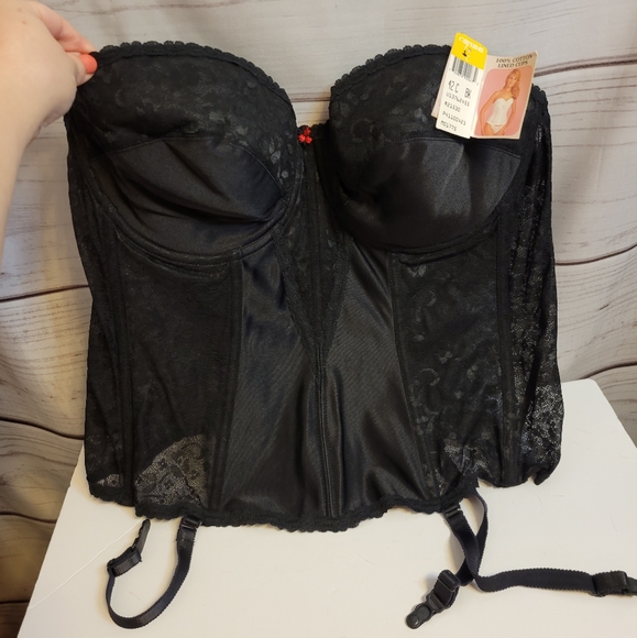 carnival Other - Vintage Carnival black bustier & garter belt. NWT